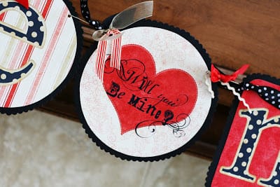 DIY Valentine Crafts | Valentine Banner