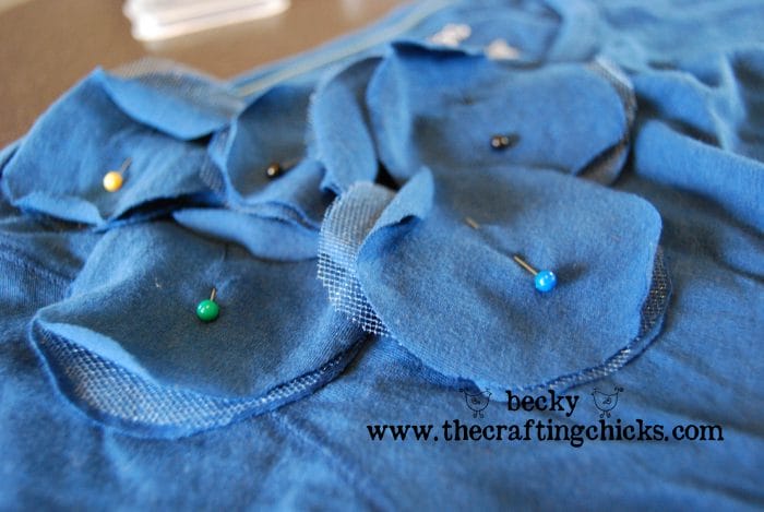 How to pin your circles on t-shirt for flowers