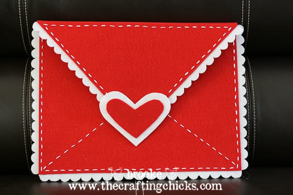 DIY Felt Valentine Envelopes {Pottery Barn Kids style}
