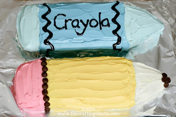 {Back to School} Pencil and Crayon Cake