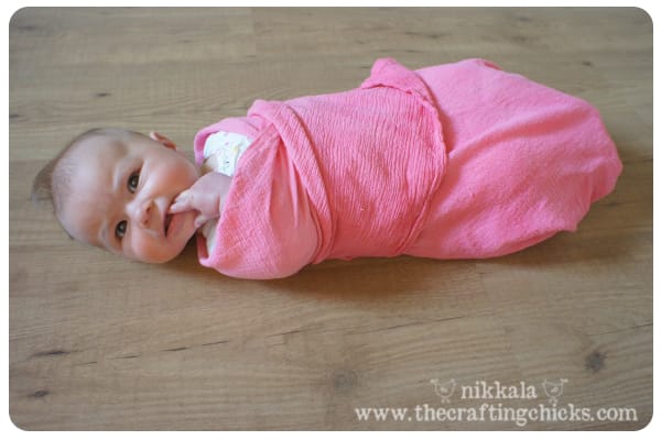 DIY Muslin Swaddle Blankets The Crafting Chicks