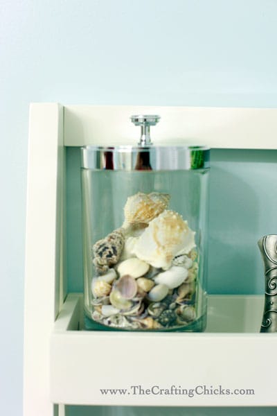 bathroom-seashells