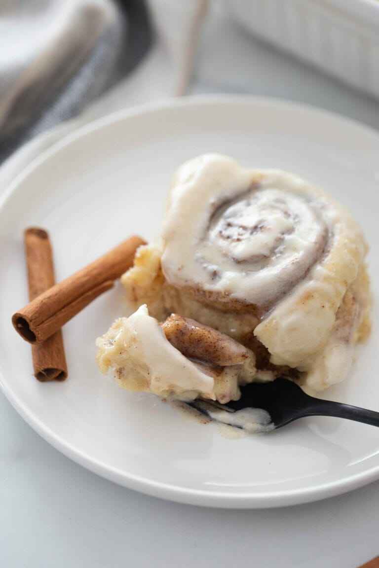 Cinnabon Copy Cat Cinnamon Rolls from Somewhat Simple {Christmas Tradition Series}