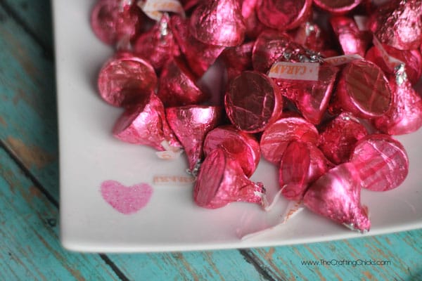 glitter-heart-candy-dish-