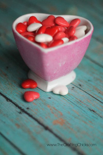 pink-glitter-heart-candy-dish