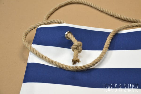diy-striped-totebag-with-rope-handles-Hearts-And-Sharts-for-The-Crafting-Chicks