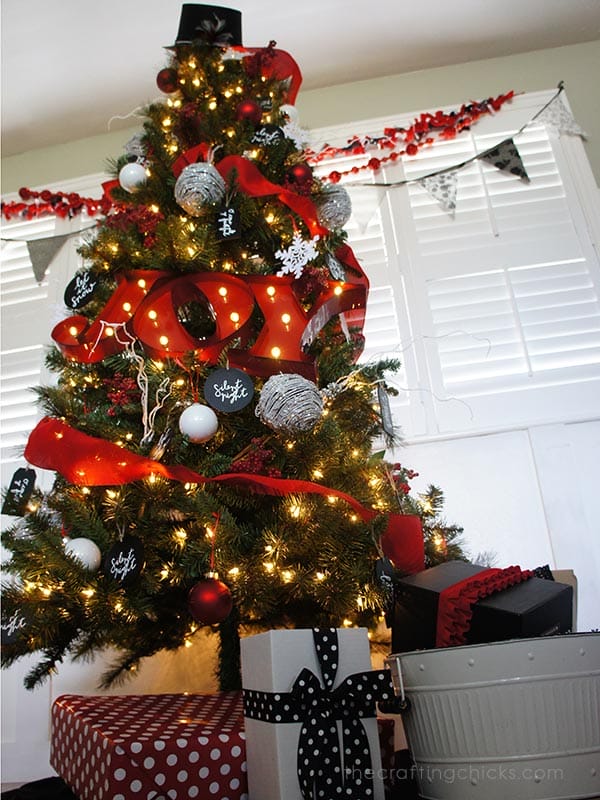 Red, White, & Black Christmas Tree