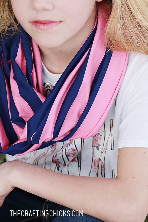 Youth Infinity Scarf in 15 Minutes