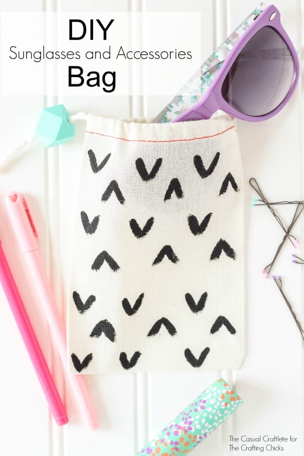 DIY Sunglasses and Accessories Bag - great for on the go or in the car