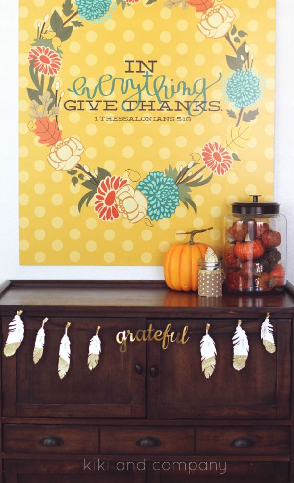 Thanksgiving Feathers free printable from kiki and company. Perfect for Thanksgiving.