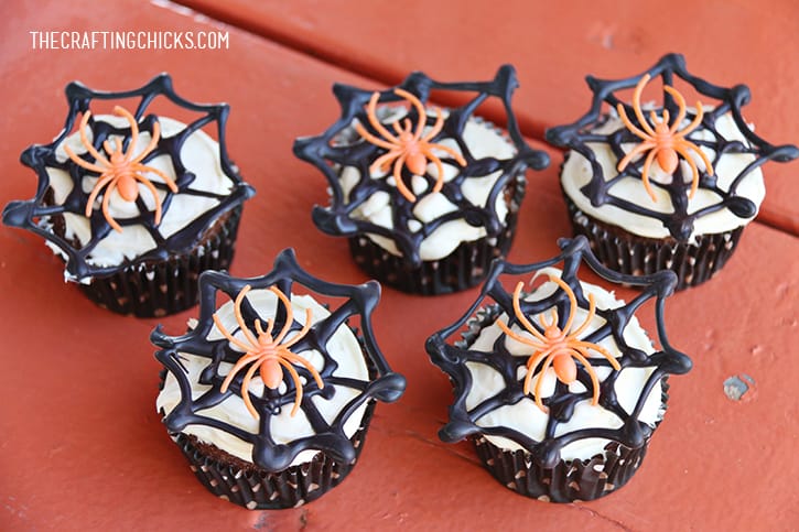 sm spider cupcakes 3