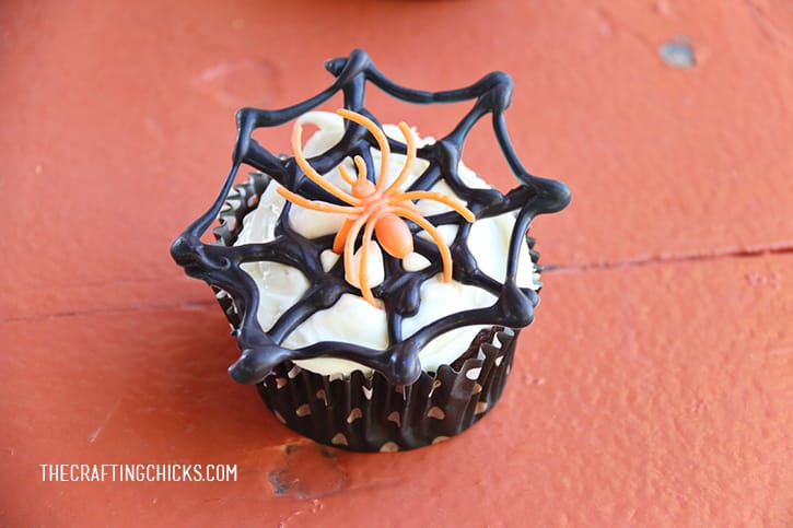 sm spider cupcakes 4