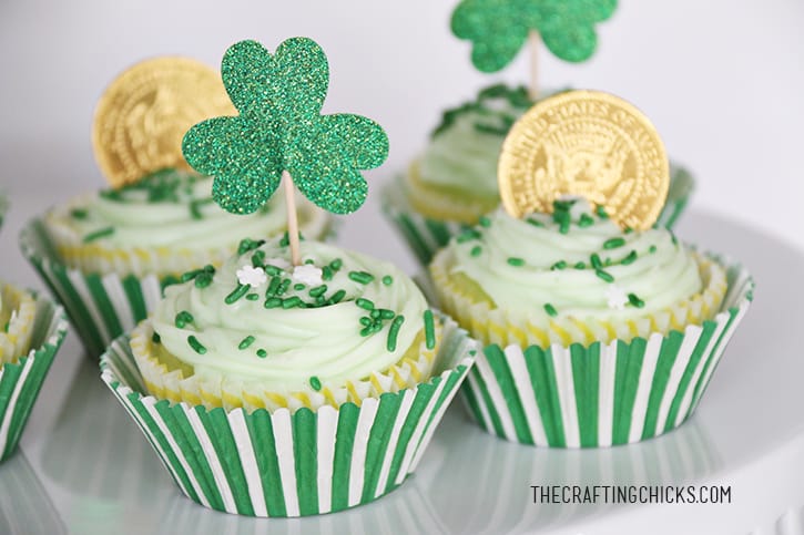St. Patrick's Day Cupcakes - a yummy treat!
