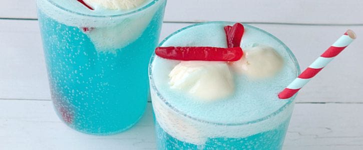 Ocean Floats - a fun Summer drink from Shaken Together for Crafting Chicks