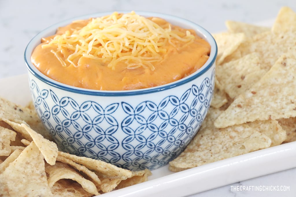 Easy Queso Dip Recipe | Family Favorite | Great appetizer for parties!
