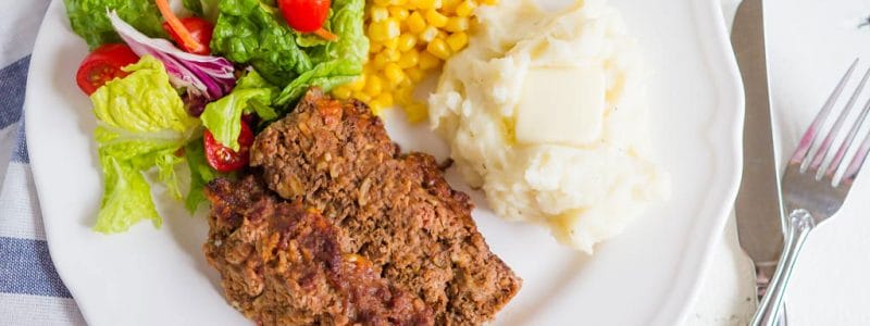 Mom's Easy Homemade Meatloaf Recipe