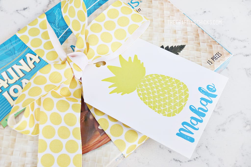 Printable Pineapple Gift Tags - Add these darling tags to any pineapple gift
