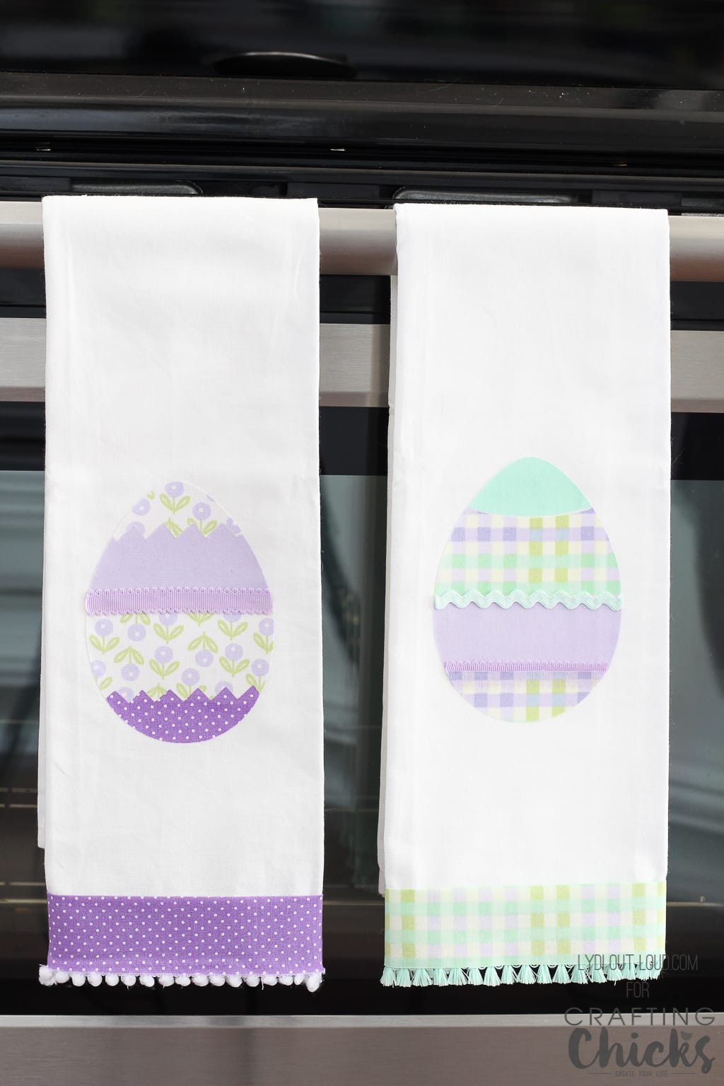 These DIY Easter kitchen towels are easy to make and require no sewing!