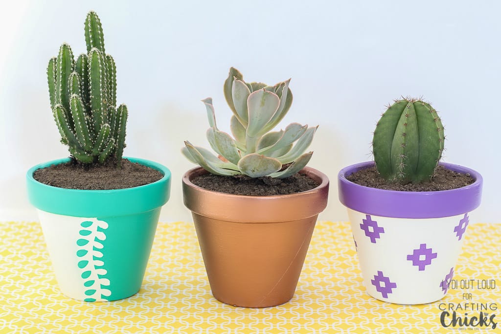 Vibrant Summer Clay Pots for Planting | Add a pop of color to your garden with just a few inexpensive clay pots and some outdoor paint!
