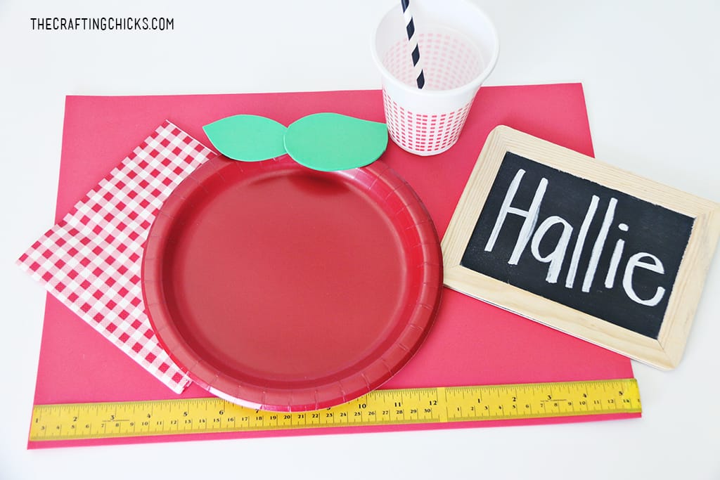 apple themed place settings for a back to school breakfast, lunch, dinner
