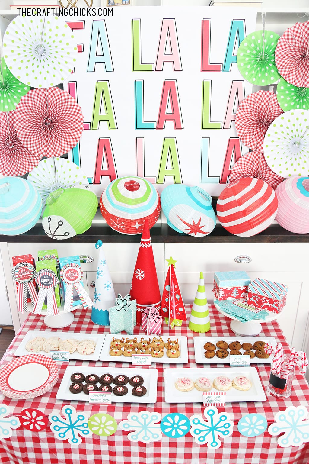 Our Cookie Exchange Party Backdrop is the perfect addition to any holiday party, but goes beautifully with the Tween Cookie Exchange we threw. 