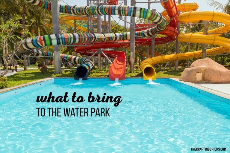 What to Bring to the Water Park  