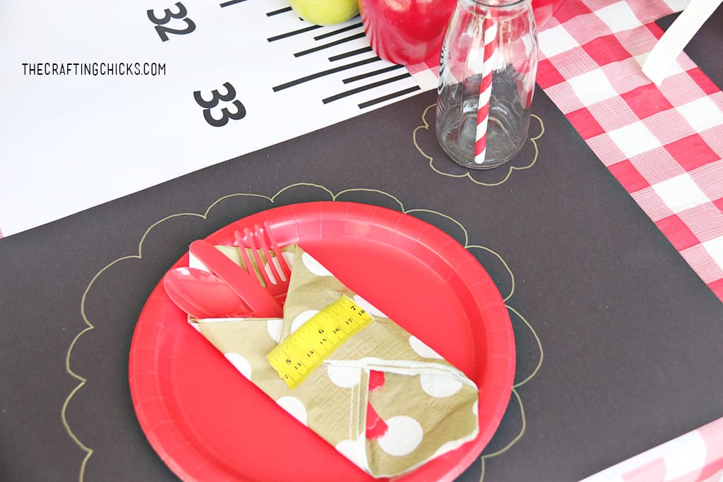 Back to school place setting for back to school party