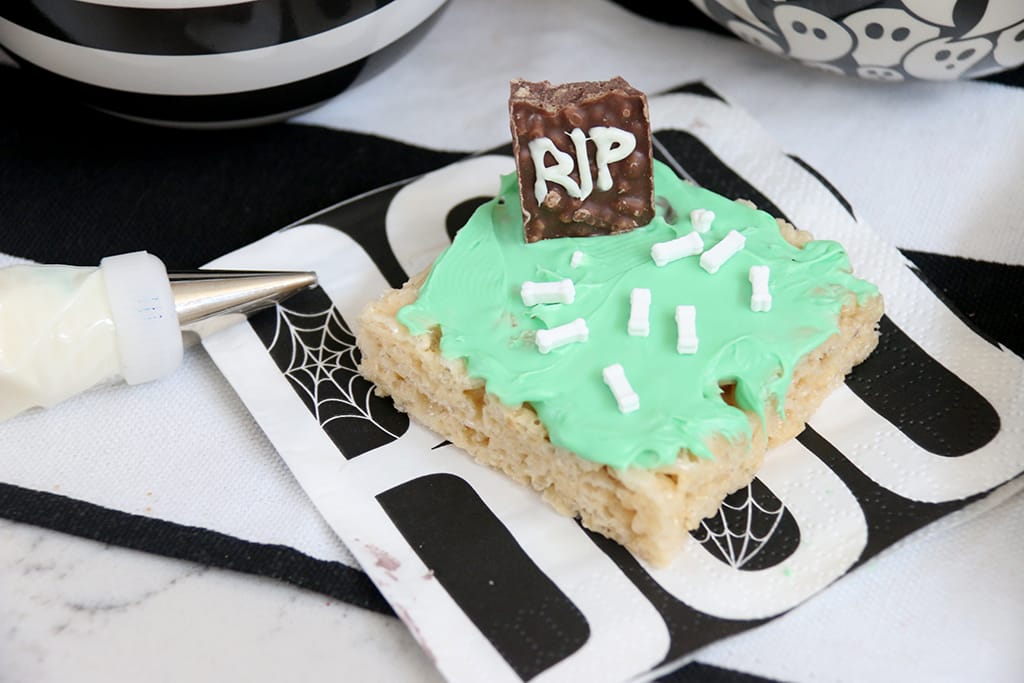 Graveyard cookie on monster cookie decorating station