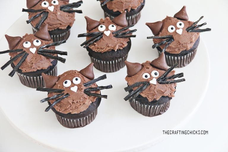 DIY Cat Cupcakes for Halloween
