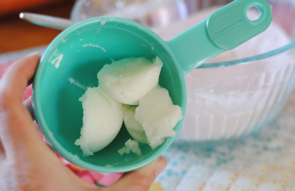 Coconut oil for your DIY Mickey Bath Bomb
