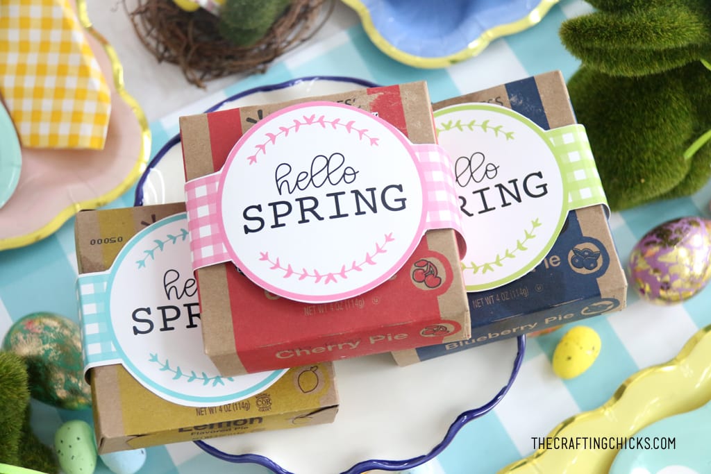 Hello Spring Printable labels for mini pie boxes.